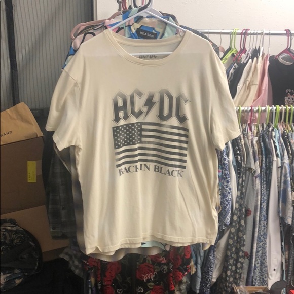 Lucky Brand Cream Graphic Tee - Picture 1 of 4